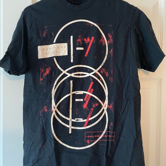 Twenty One Pilots Blurryface Tshirt - Picture 1 of 1